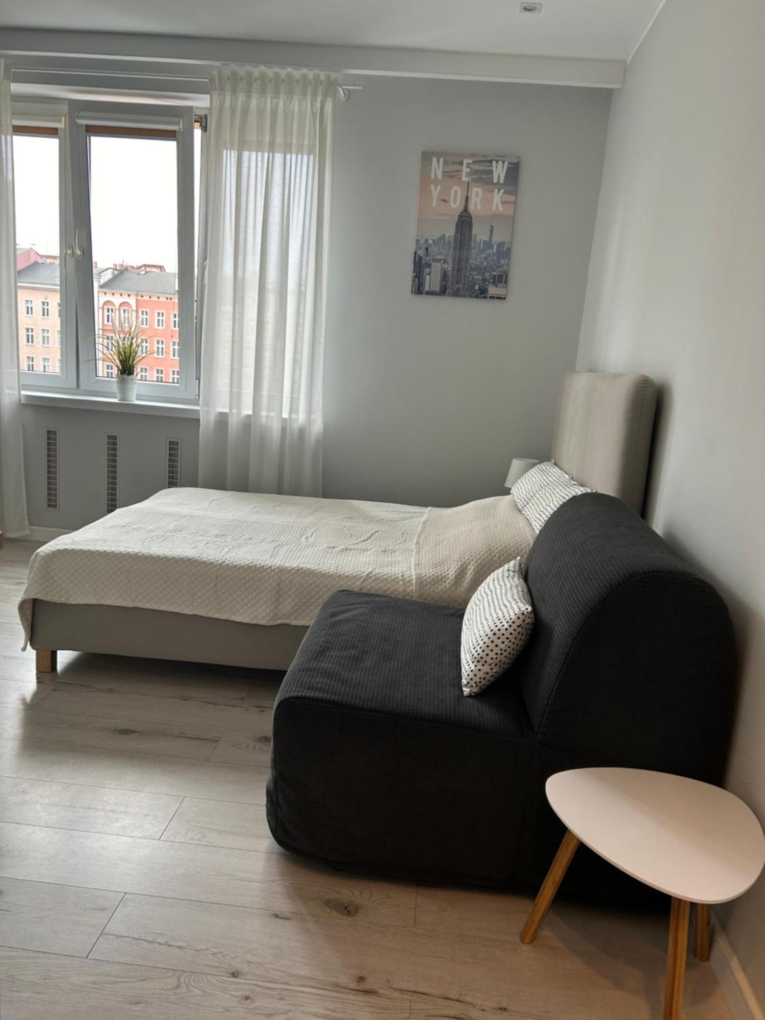 Apartament Na Dworcowej Centrum Parking Gratis Wrocław Exteriör bild