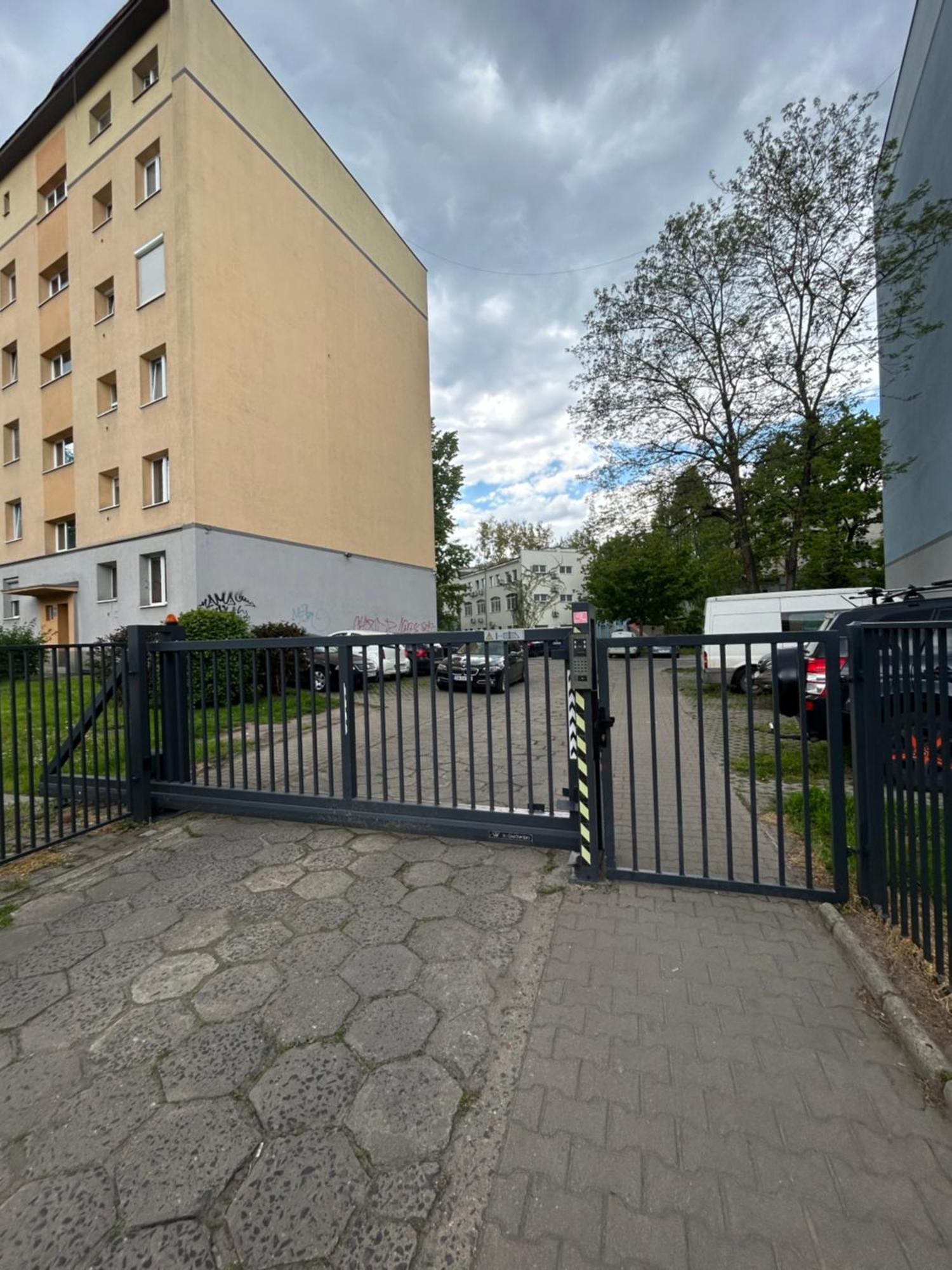 Apartament Na Dworcowej Centrum Parking Gratis Wrocław Exteriör bild